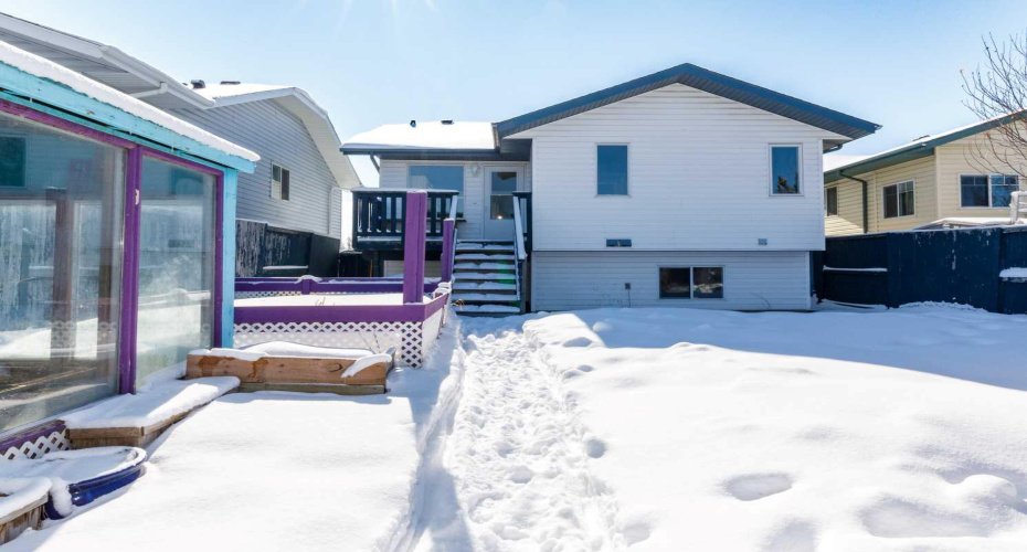 94 Drummond, Red Deer, Alberta T4R3E2, 4 Bedrooms Bedrooms, ,2 BathroomsBathrooms,Residential,For Sale,Drummond,A2294562