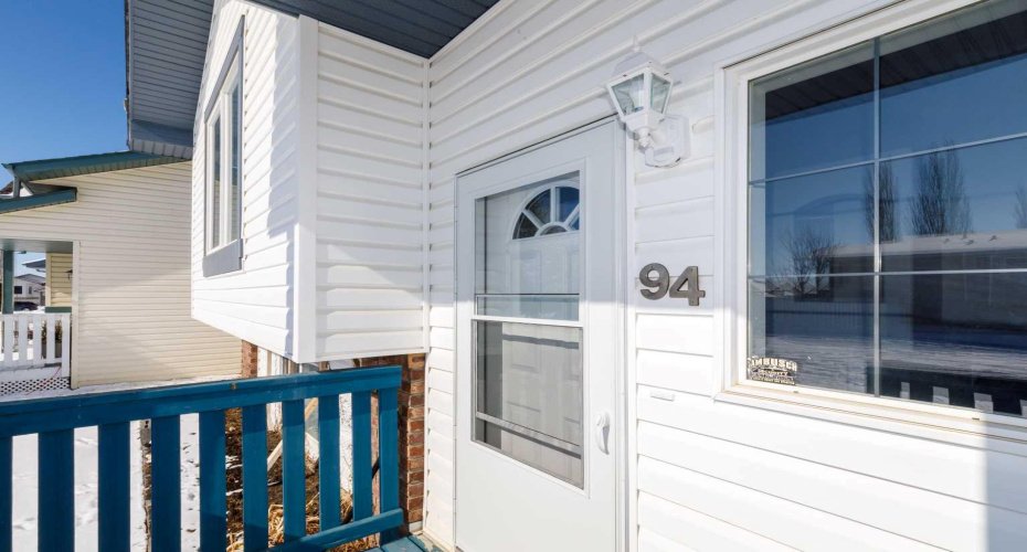 94 Drummond, Red Deer, Alberta T4R3E2, 4 Bedrooms Bedrooms, ,2 BathroomsBathrooms,Residential,For Sale,Drummond,A2294562