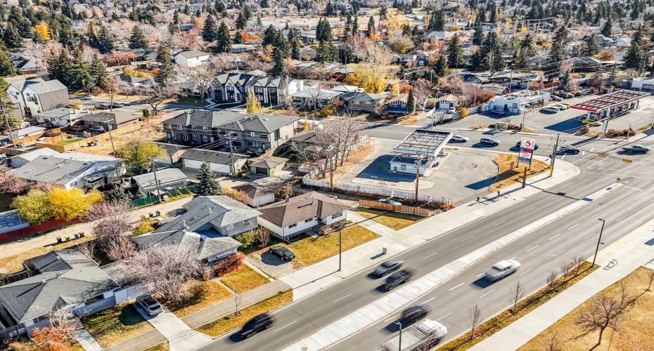 3452 37 Street, Calgary, Alberta T3E 3C1, 3 Bedrooms Bedrooms, ,1 BathroomBathrooms,Residential,For Sale,37,A2294567