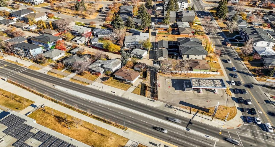 3452 37 Street, Calgary, Alberta T3E 3C1, 3 Bedrooms Bedrooms, ,1 BathroomBathrooms,Residential,For Sale,37,A2294567