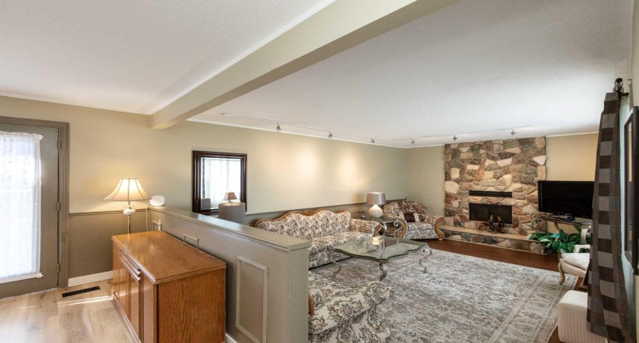 5015 35 Street, Innisfail, Alberta T4G 1H5, 3 Bedrooms Bedrooms, ,3 BathroomsBathrooms,Residential,For Sale,35,A2294580