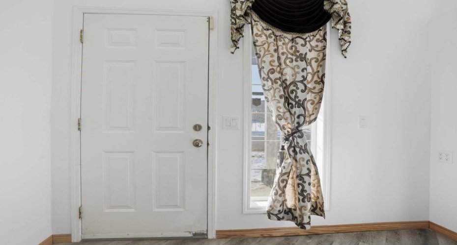 523 Martindale Drive, Calgary, Alberta T3J 4W3, 5 Bedrooms Bedrooms, ,3 BathroomsBathrooms,Residential,For Sale,Martindale,A2290909