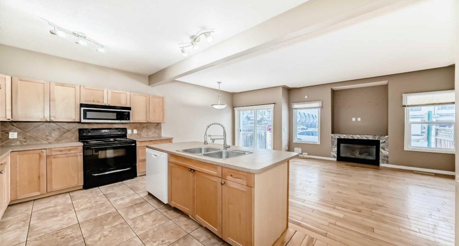 620 Luxstone Landing, Airdrie, Alberta T4B 0B5, 3 Bedrooms Bedrooms, ,3 BathroomsBathrooms,Residential,For Sale,Luxstone,A2291301