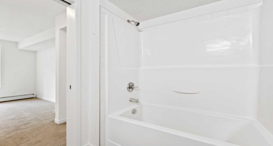 1920 11 Avenue, Calgary, Alberta t3c0n9, 1 Bedroom Bedrooms, ,1 BathroomBathrooms,Residential,For Sale,11,A2291870