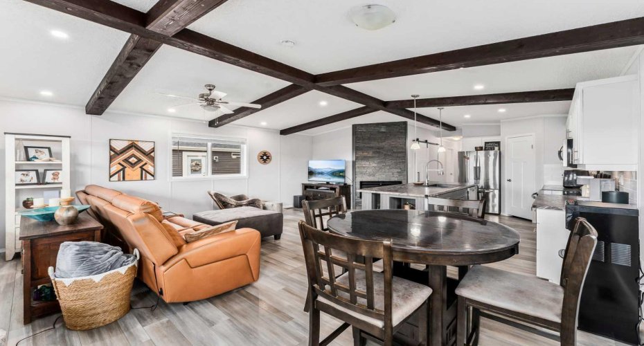 41019 Range Road 11, Rural Lacombe County, Alberta T0C 0J1, 2 Bedrooms Bedrooms, ,2 BathroomsBathrooms,Residential,For Sale,Range Road 11,A2291896