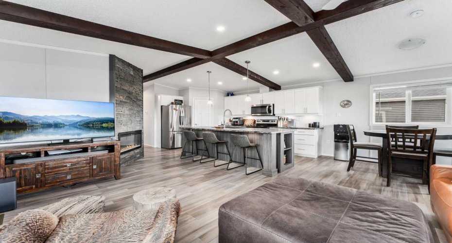 41019 Range Road 11, Rural Lacombe County, Alberta T0C 0J1, 2 Bedrooms Bedrooms, ,2 BathroomsBathrooms,Residential,For Sale,Range Road 11,A2291896