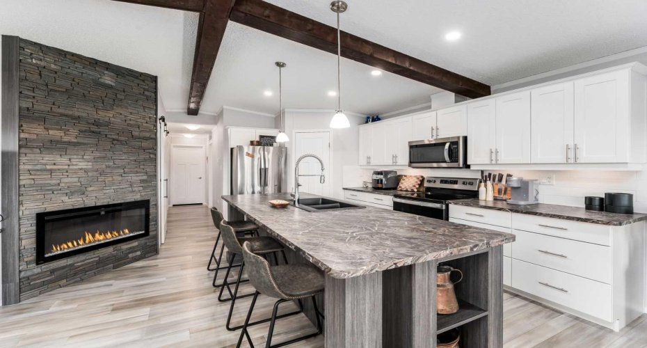 41019 Range Road 11, Rural Lacombe County, Alberta T0C 0J1, 2 Bedrooms Bedrooms, ,2 BathroomsBathrooms,Residential,For Sale,Range Road 11,A2291896