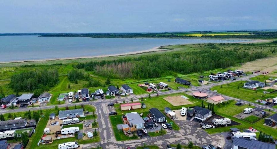 41019 Range Road 11, Rural Lacombe County, Alberta T0C 0J1, 2 Bedrooms Bedrooms, ,2 BathroomsBathrooms,Residential,For Sale,Range Road 11,A2291896