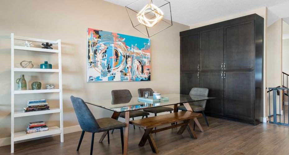 2016 35 Avenue, Calgary, Alberta T2T 2E1, 3 Bedrooms Bedrooms, ,3 BathroomsBathrooms,Residential,For Sale,35,A2291910