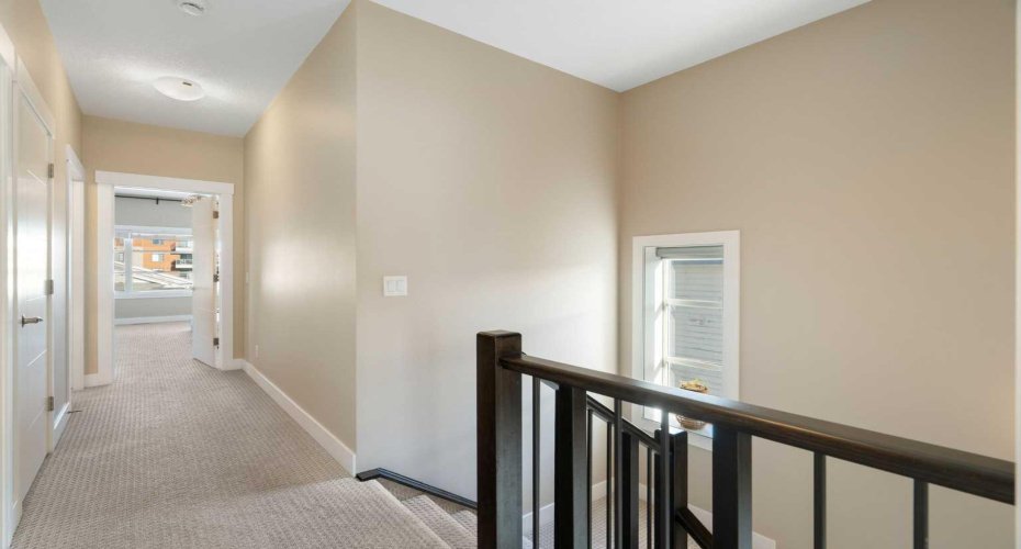 2016 35 Avenue, Calgary, Alberta T2T 2E1, 3 Bedrooms Bedrooms, ,3 BathroomsBathrooms,Residential,For Sale,35,A2291910