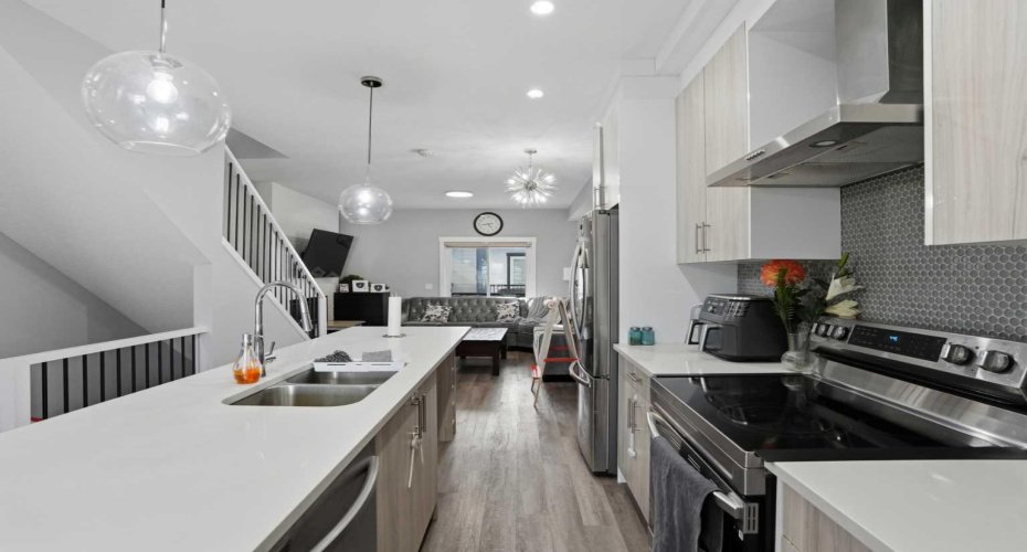 95 Skyview Close, Calgary, Alberta T3N 1X2, 3 Bedrooms Bedrooms, ,3 BathroomsBathrooms,Residential,For Sale,Skyview,A2292113