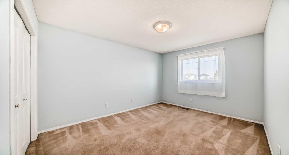 139 Bridlewood Circle, Calgary, Alberta T2Y 3L1, 4 Bedrooms Bedrooms, ,3 BathroomsBathrooms,Residential,For Sale,Bridlewood,A2292477