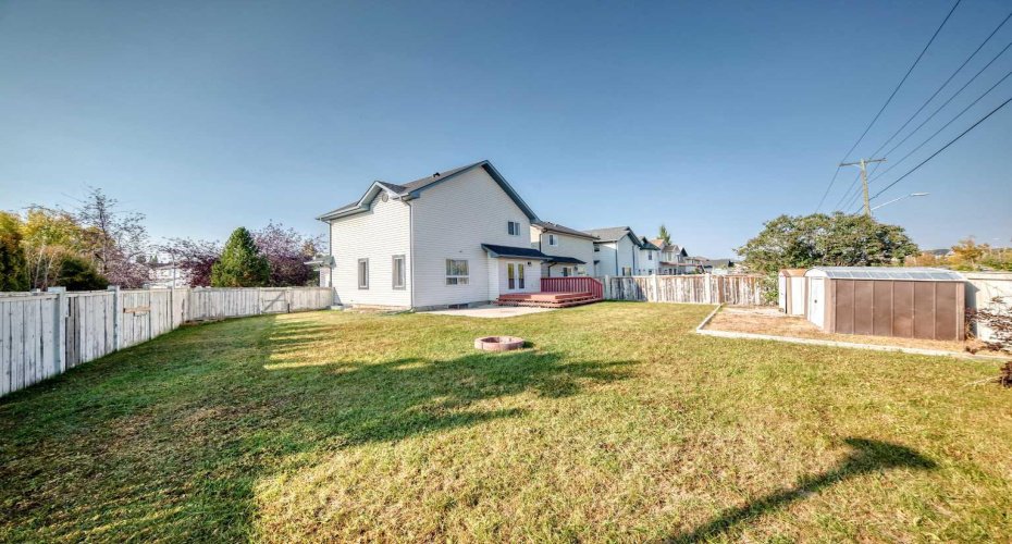 139 Bridlewood Circle, Calgary, Alberta T2Y 3L1, 4 Bedrooms Bedrooms, ,3 BathroomsBathrooms,Residential,For Sale,Bridlewood,A2292477