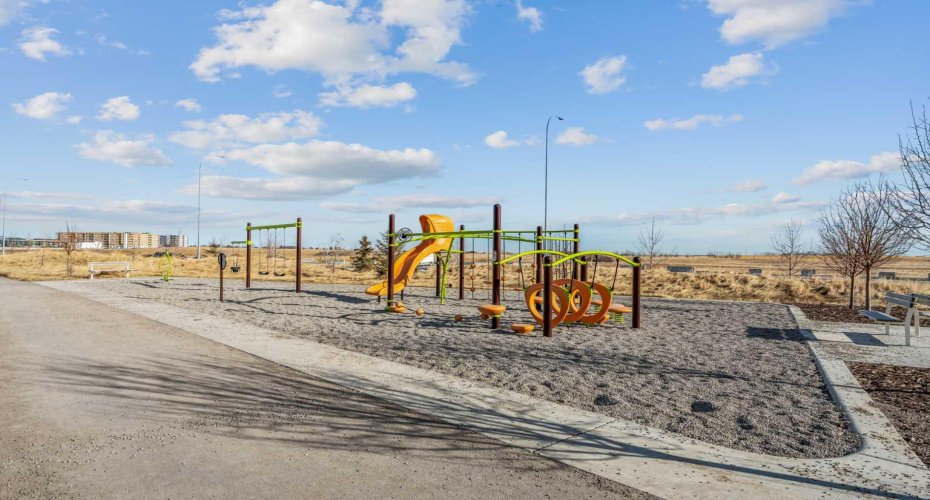 8500 19 Avenue, Calgary, Alberta T2A 0M8, 2 Bedrooms Bedrooms, ,2 BathroomsBathrooms,Residential,For Sale,19,A2292747