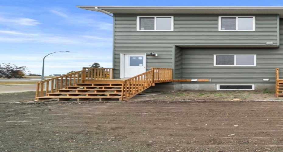 7311B 44B Avenue, Camrose, Alberta T4V 5E2, 3 Bedrooms Bedrooms, ,3 BathroomsBathrooms,Residential,For Sale,44B,A2292872