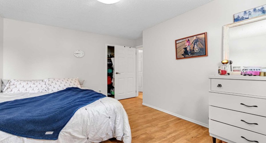 4812 53 Avenue, Kitscoty, Alberta T0B 2P0, 3 Bedrooms Bedrooms, ,2 BathroomsBathrooms,Residential,For Sale,53,A2292876