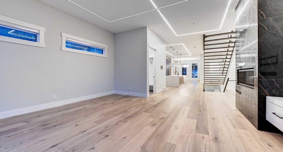 1904 13 Street, Calgary, Alberta T2T3P6, 4 Bedrooms Bedrooms, ,4 BathroomsBathrooms,Residential,For Sale,13,A2292980