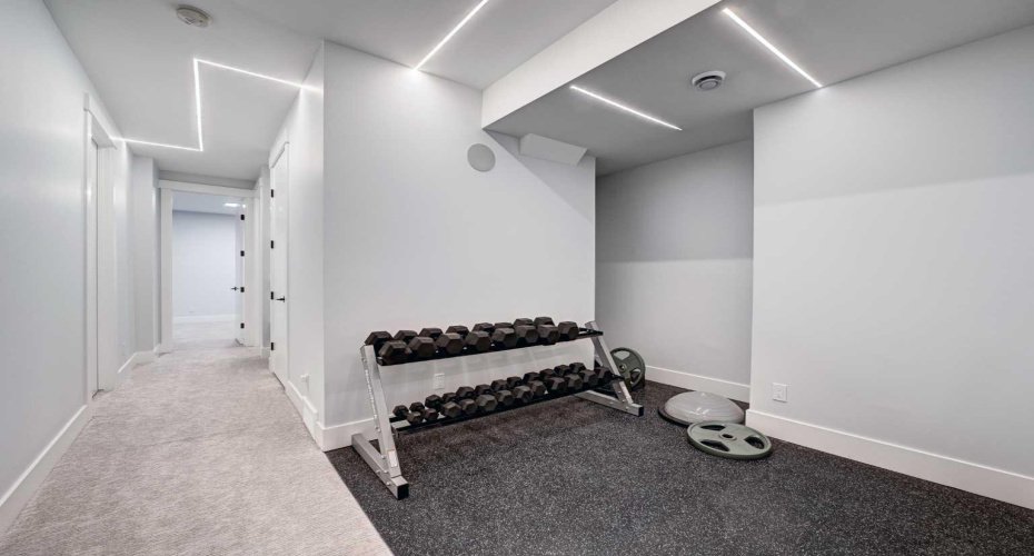 1904 13 Street, Calgary, Alberta T2T3P6, 4 Bedrooms Bedrooms, ,4 BathroomsBathrooms,Residential,For Sale,13,A2292980