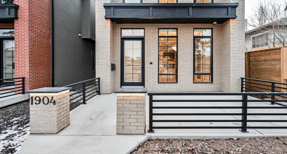 1904 13 Street, Calgary, Alberta T2T3P6, 4 Bedrooms Bedrooms, ,4 BathroomsBathrooms,Residential,For Sale,13,A2292980