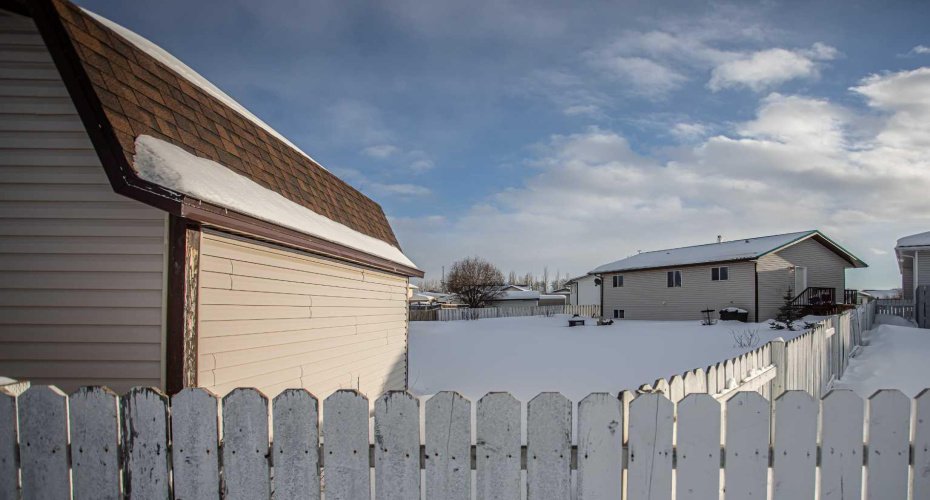 3 Boyer Close, High Level, Alberta T0H 1Z0, 4 Bedrooms Bedrooms, ,2 BathroomsBathrooms,Residential,For Sale,Boyer,A2293127