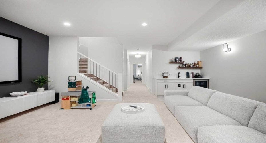 3917 2 Street, Calgary, Alberta T2K 0Y7, 4 Bedrooms Bedrooms, ,4 BathroomsBathrooms,Residential,For Sale,2,A2293175