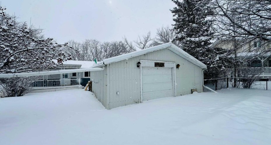 1133 300 Newcastle Place, Drumheller, Alberta T0J 0Y2, 2 Bedrooms Bedrooms, ,2 BathroomsBathrooms,Residential,For Sale,300 Newcastle Place,A2293256