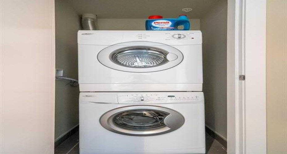 1188 3 Street, Calgary, Alberta T2G1H8, 2 Bedrooms Bedrooms, ,2 BathroomsBathrooms,Residential,For Sale,3,A2293638