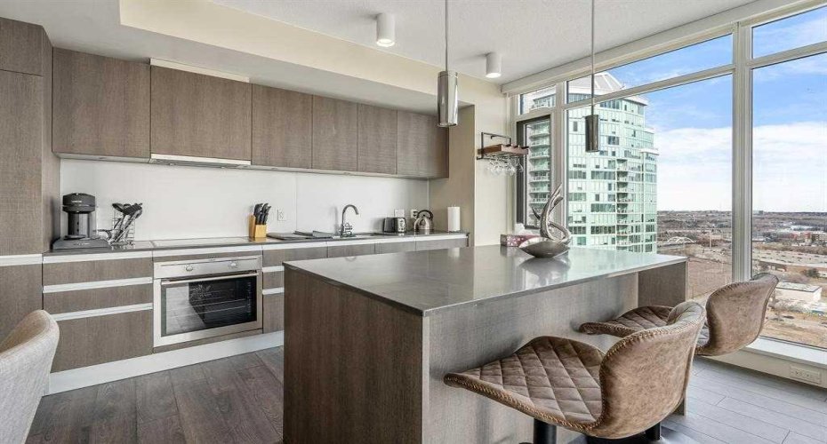 1188 3 Street, Calgary, Alberta T2G1H8, 2 Bedrooms Bedrooms, ,2 BathroomsBathrooms,Residential,For Sale,3,A2293638