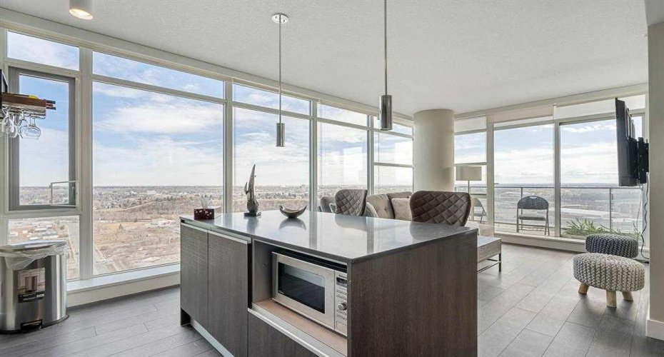 1188 3 Street, Calgary, Alberta T2G1H8, 2 Bedrooms Bedrooms, ,2 BathroomsBathrooms,Residential,For Sale,3,A2293638