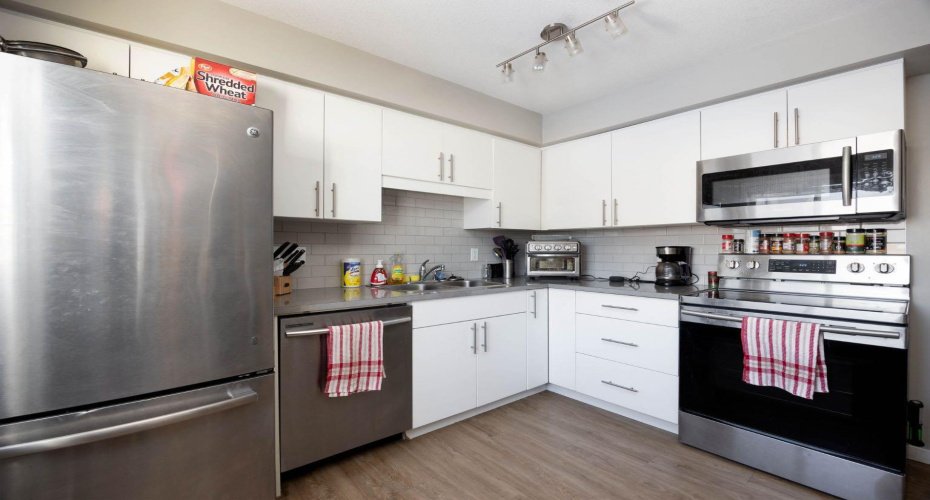 711 Beacon Hill Drive, Fort McMurray, Alberta T9H 3R5, 2 Bedrooms Bedrooms, ,1 BathroomBathrooms,Residential,For Sale,Beacon Hill,A2293707