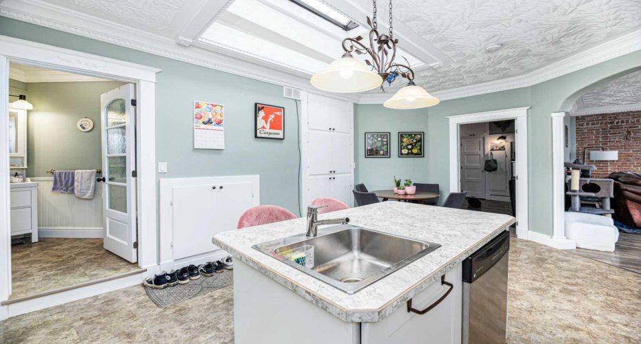 4929 50 Avenue, Lacombe, Alberta T4L 1H4, ,Commercial,For Sale,50,A2293710