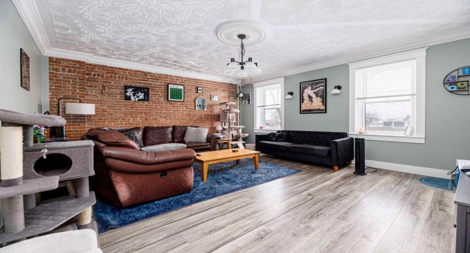 4929 50 Avenue, Lacombe, Alberta T4L 1H4, ,Commercial,For Sale,50,A2293710