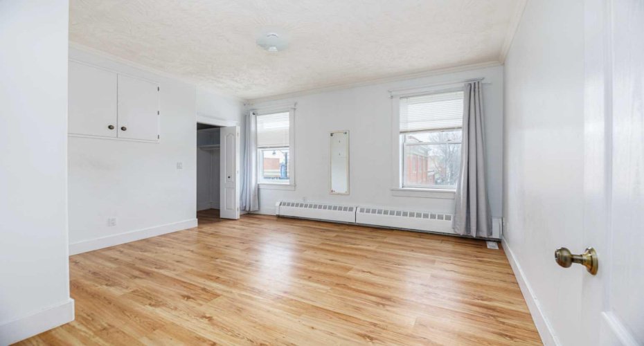 4929 50 Avenue, Lacombe, Alberta T4L 1H4, ,Commercial,For Sale,50,A2293710