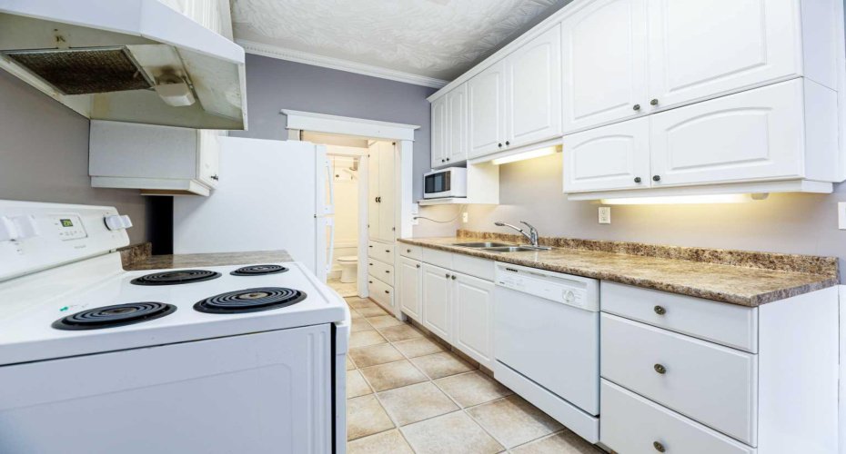 4929 50 Avenue, Lacombe, Alberta T4L 1H4, ,Commercial,For Sale,50,A2293710