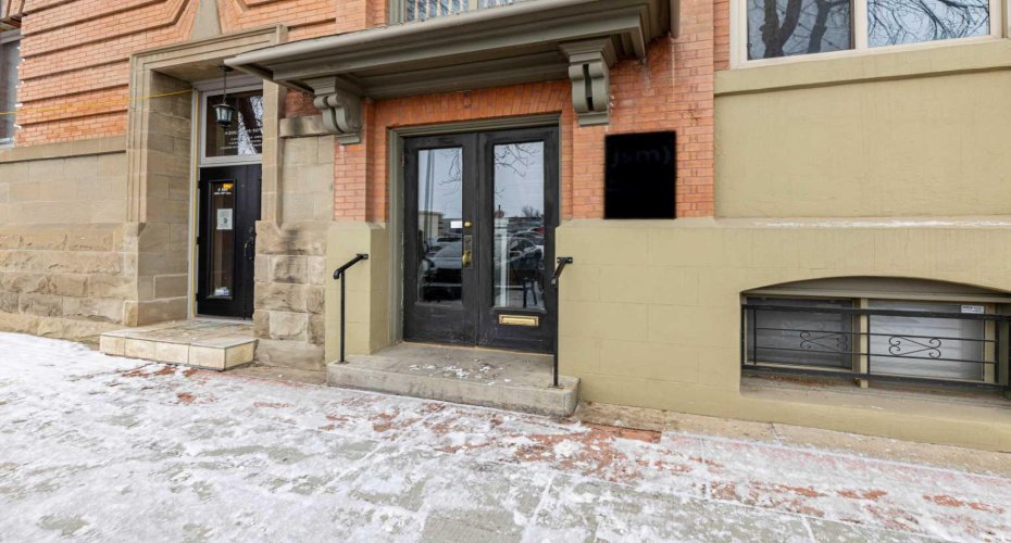 4929 50 Avenue, Lacombe, Alberta T4L 1H4, ,Commercial,For Sale,50,A2293710