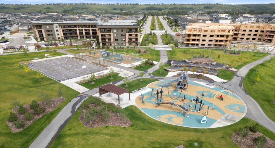 45 Wolf Hollow Common, Calgary, Alberta T2X 6A2, 6 Bedrooms Bedrooms, ,4 BathroomsBathrooms,Residential,For Sale,Wolf Hollow,A2293725