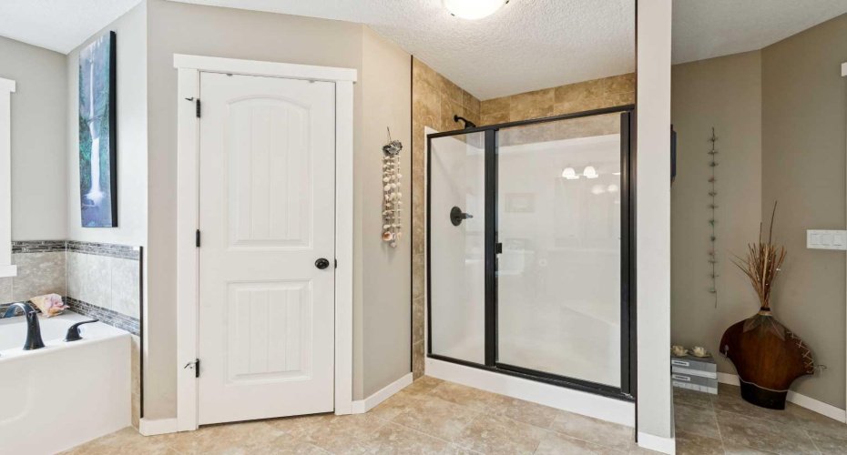 23 Kingston View, Airdrie, Alberta T4A 0K4, 3 Bedrooms Bedrooms, ,3 BathroomsBathrooms,Residential,For Sale,Kingston,A2293731