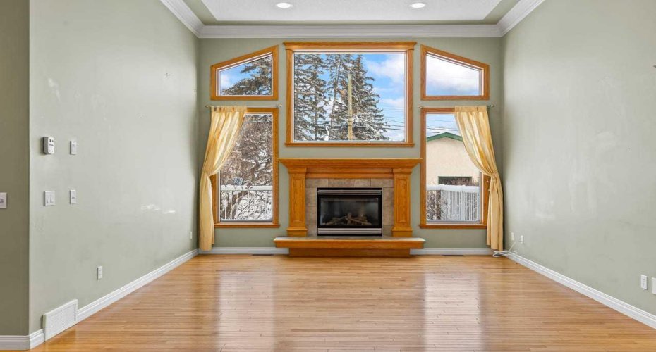 1622 23 Avenue, Calgary, Alberta T2M 1V3, 4 Bedrooms Bedrooms, ,3 BathroomsBathrooms,Residential,For Sale,23,A2293740