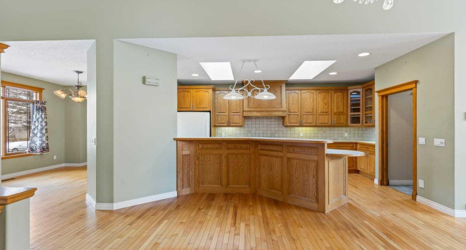 1622 23 Avenue, Calgary, Alberta T2M 1V3, 4 Bedrooms Bedrooms, ,3 BathroomsBathrooms,Residential,For Sale,23,A2293740