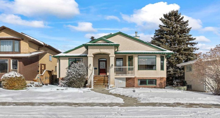 1622 23 Avenue, Calgary, Alberta T2M 1V3, 4 Bedrooms Bedrooms, ,3 BathroomsBathrooms,Residential,For Sale,23,A2293740