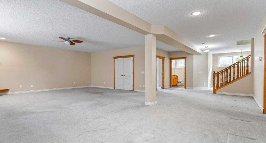 1622 23 Avenue, Calgary, Alberta T2M 1V3, 4 Bedrooms Bedrooms, ,3 BathroomsBathrooms,Residential,For Sale,23,A2293740