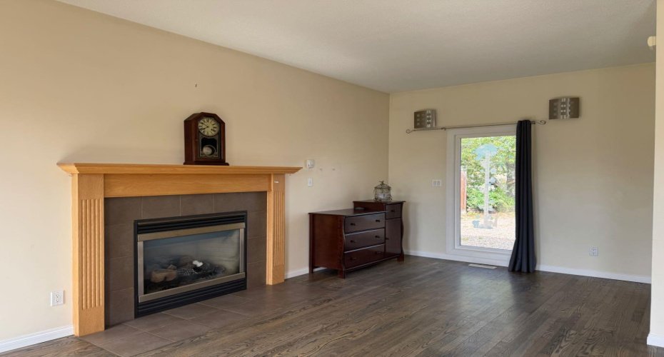 11721 103 Avenue, Fairview, Alberta T0H 1L0, 4 Bedrooms Bedrooms, ,3 BathroomsBathrooms,Residential,For Sale,103,A2293771