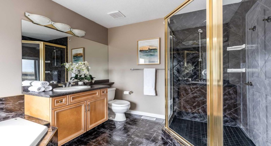 3095 Cottonwood Way, Medicine Hat, Alberta T1B4J6, 4 Bedrooms Bedrooms, ,3 BathroomsBathrooms,Residential,For Sale,Cottonwood,A2293787