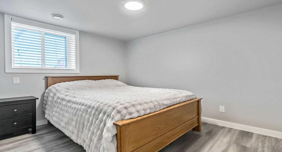 253043 Range Road 280, Rural Rocky View County, Alberta T1Z 0E3, 4 Bedrooms Bedrooms, ,3 BathroomsBathrooms,Residential,For Sale,Range Road 280,A2293825