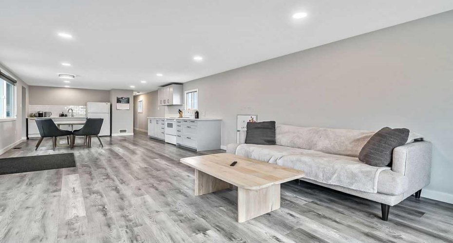 253043 Range Road 280, Rural Rocky View County, Alberta T1Z 0E3, 4 Bedrooms Bedrooms, ,3 BathroomsBathrooms,Residential,For Sale,Range Road 280,A2293825