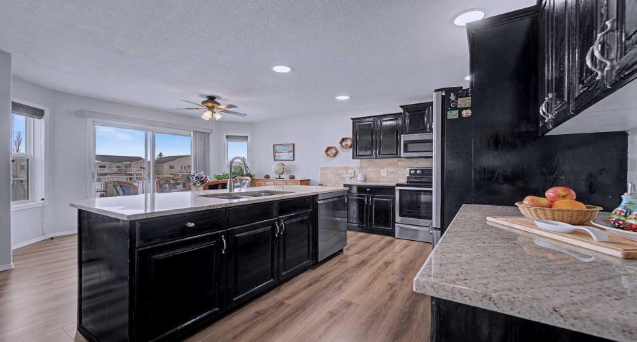 417 Lineham Acres Drive, High River, Alberta T1V 1W6, 3 Bedrooms Bedrooms, ,4 BathroomsBathrooms,Residential,For Sale,Lineham Acres,A2293963