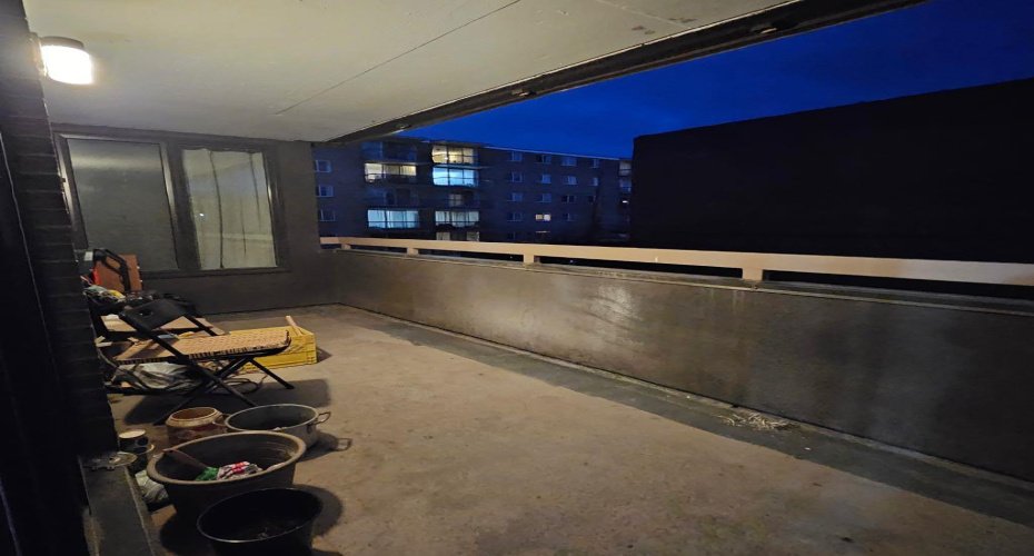 Full width south facing covered deck