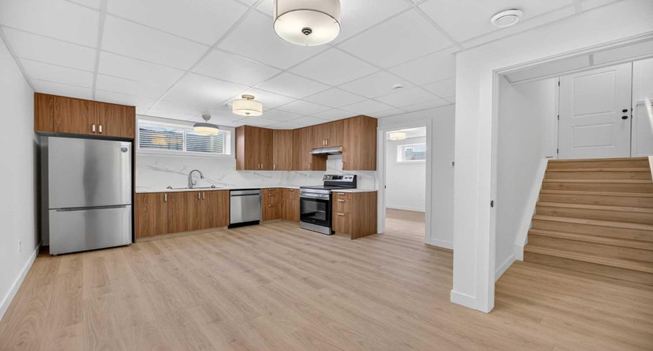 Kitchen/Dining?living