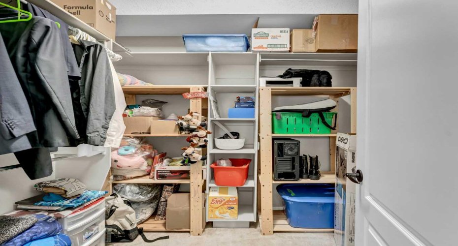 298 Somerset Way, Medicine Hat, Alberta T1B0E9, 3 Bedrooms Bedrooms, ,3 BathroomsBathrooms,Residential,For Sale,Somerset,A2294081