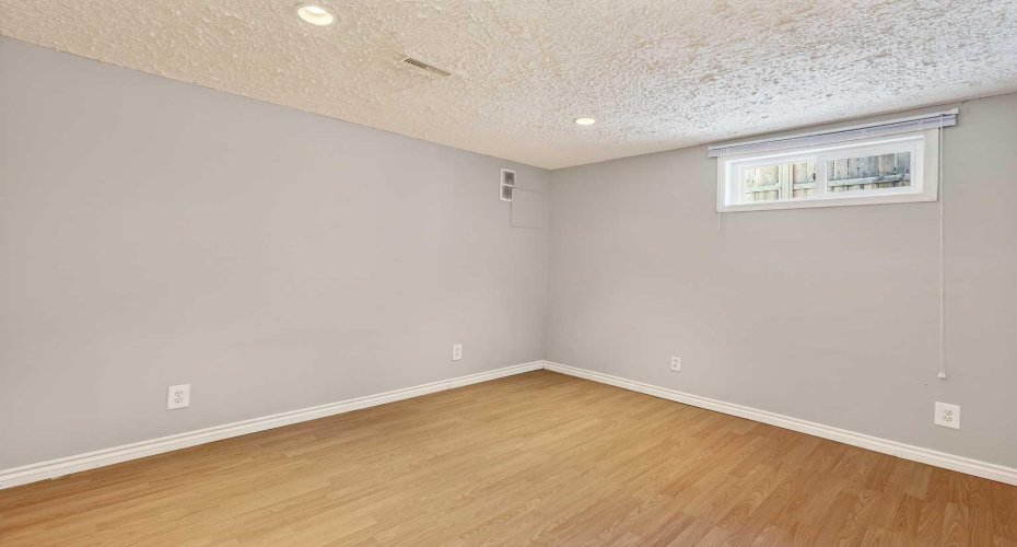 79 Hillary Crescent, Calgary, Alberta T2V 5J3, 4 Bedrooms Bedrooms, ,2 BathroomsBathrooms,Residential,For Sale,Hillary,A2294116